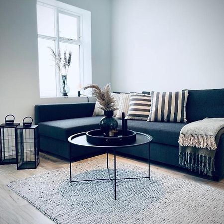 Day Dream Central Akureyri Two Bedroom Apartment Luaran gambar