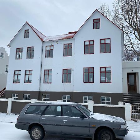 Day Dream Central Akureyri Two Bedroom Apartment Luaran gambar