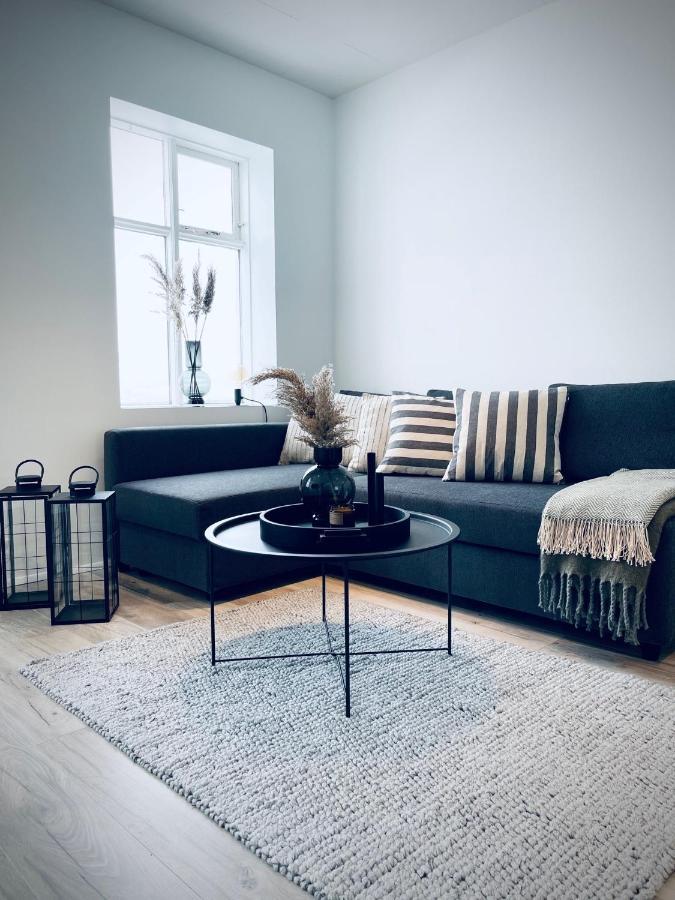 Day Dream Central Akureyri Two Bedroom Apartment Luaran gambar